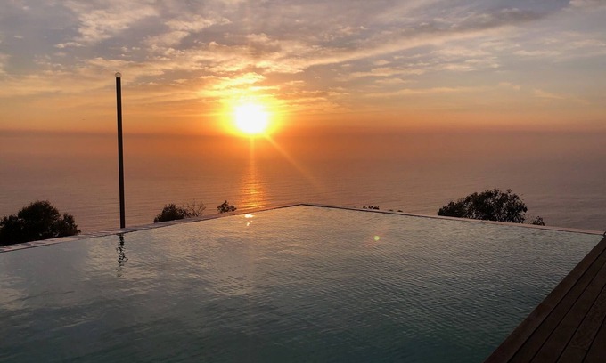Otford Casa | All The Views - Ocean & Bush with Heated Infinity Lap and Play Pool
