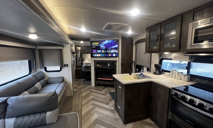 Valliant Casa | All You Need RV Dream Suite