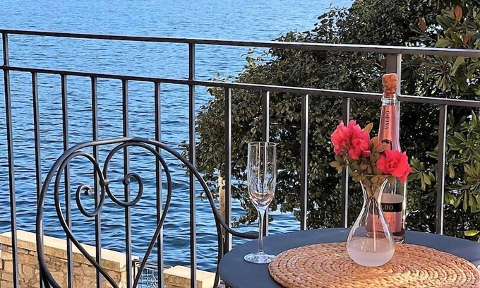 Cannero Riviera Apartamento | Alla Vecchia Camelia