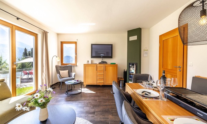 Engadin Scoul Casa | 5 evaluaciones en "e-domizil": 4. 80 de un máximo de 5. 0 puntos