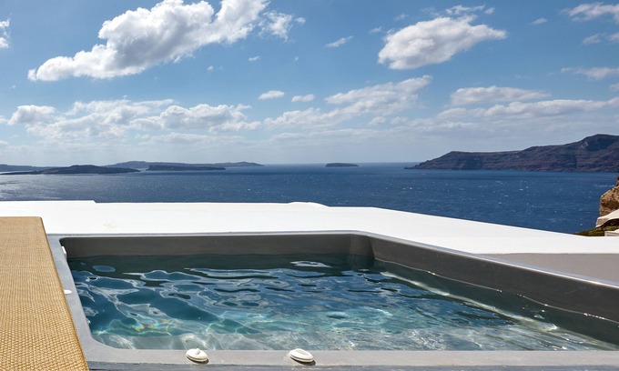 Oia Casa | Allure Breeze Suites