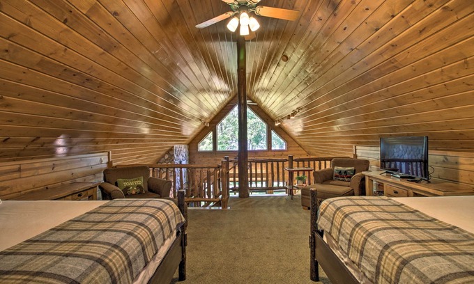 Nisswa Cabaña | Alluring Nisswa Cabin on Gull Lake w/ Fireplace!
