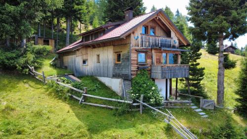 Greifenburg Casa | Almhütte Enzian