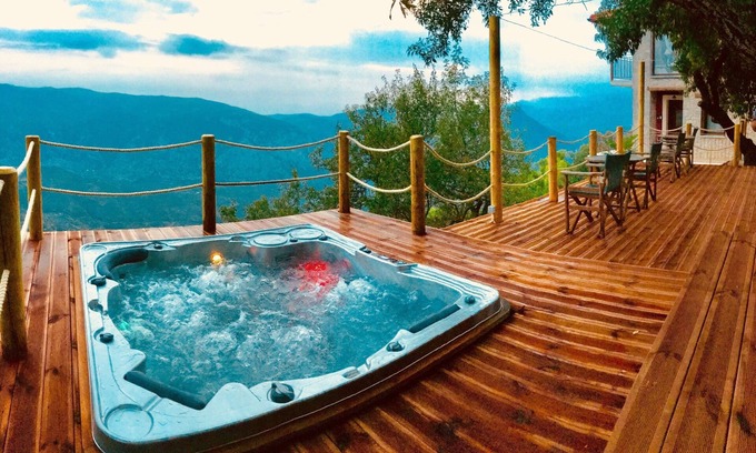 Arachova Apartamento | Almond House Suites Arachova - Adults Only