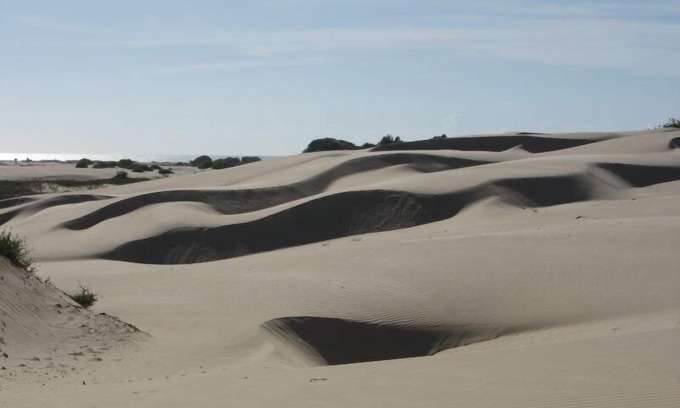 Itaporanga d'Ajuda Casa | casi playa desierta con gran acom, llena de ocio y senderos de dunas.