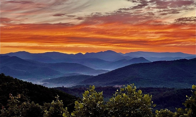 Hiawassee Casa | Almost Heaven - Mountain views beyond compare!