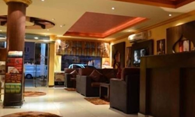 Riyadh Hotel | AlMuhaidb Khanshalila