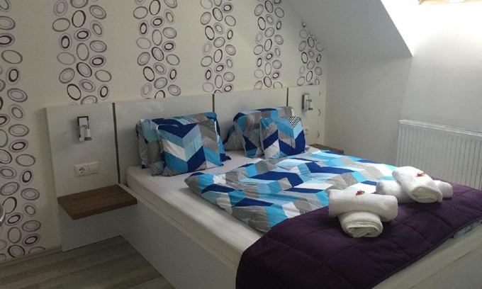 Sarvar Apartamento | ALOE Apartman
