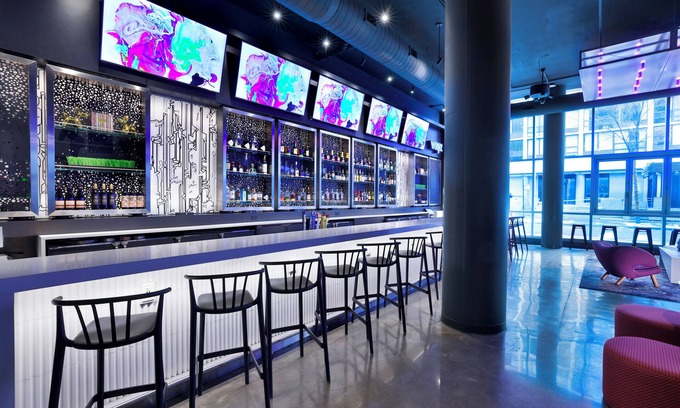 Streeterville Hotel | Aloft Chicago Mag Mile
