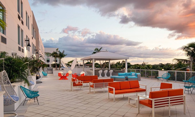 Delray Beach Hotel | Aloft Delray Beach