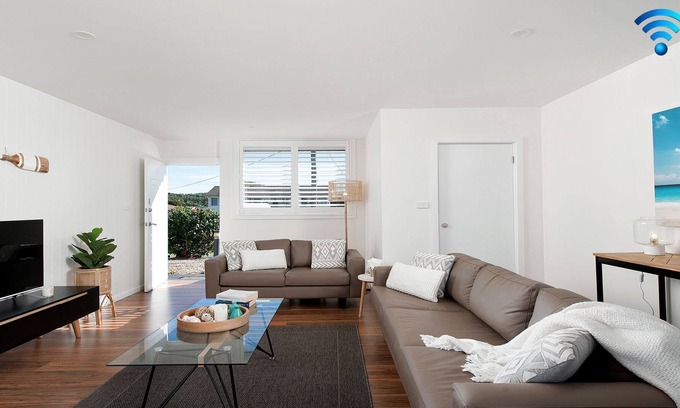 Fingal Bay Villa | Aloha Beach House – Stay 3, Pay 2