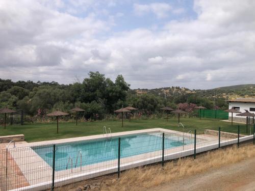 El Castillo de las Guardas Casa | Alojamiento Rural 'al Muniat'