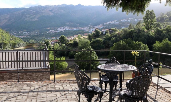 Manteigas Cama Y Desayuno | Alojamento Santa Clara