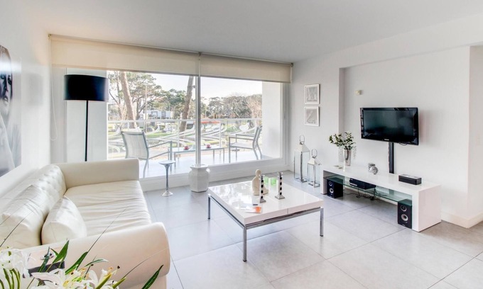Punta del Este Apartamento | Alojamiento en Yoo Apto. 2, Piscina Climatizada