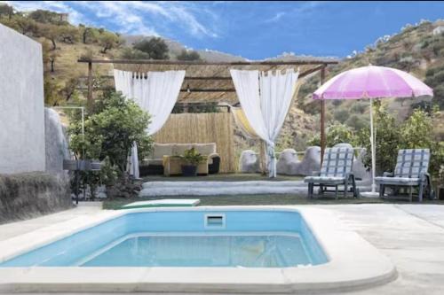 Arenas Chalet De Esquí | Alojamiento Rural Casa Águila con piscina privada para 6 personas