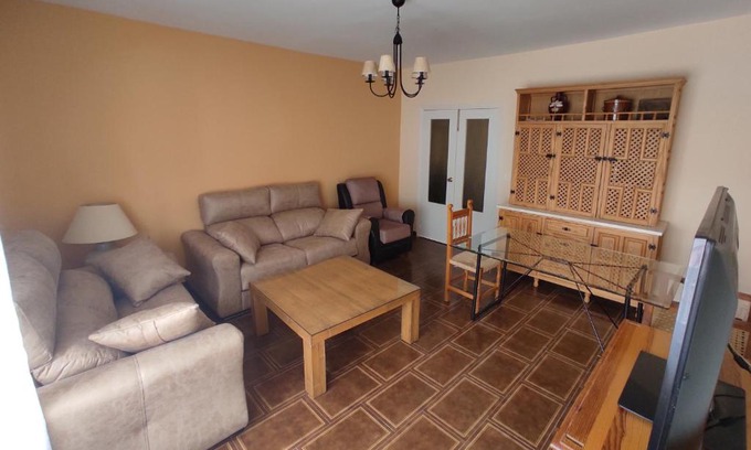 Torreperogil Apartamento | Alojamiento turístico Ana María