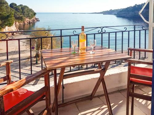 Patitiri Apartamento | Alonissos Beachfront Rooms - Galazia Thea Gems