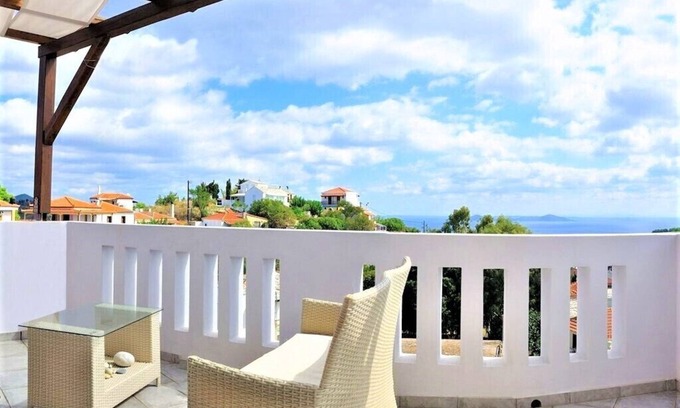 Alonissos Apartamento | Alonissos, Old Village (Hora) maravilloso apartamento con increíbles vistas despejadas al mar