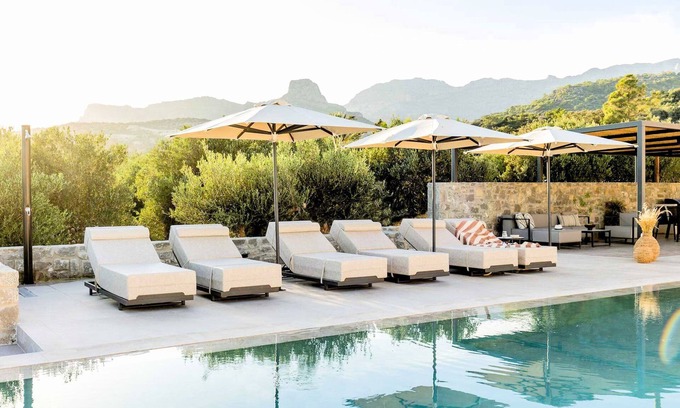 Ferma Villa | Stunning Cretan Villa | Beachfront Location | 4 bedrooms | Ierapetra