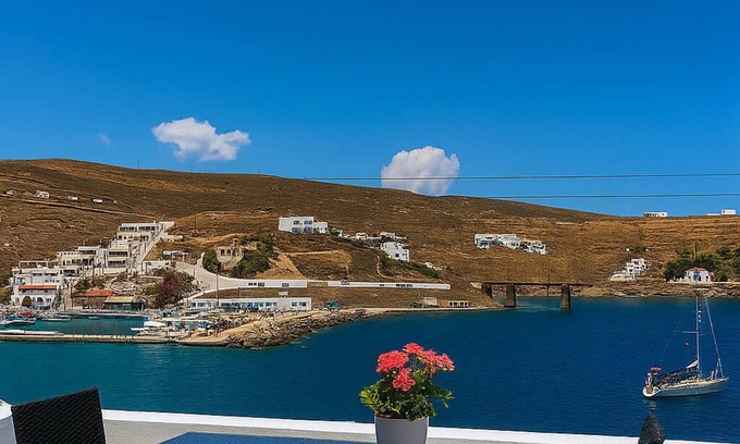 Loutra Apartamento | Alos Seafront Gem - Loutra Seaview Escape
