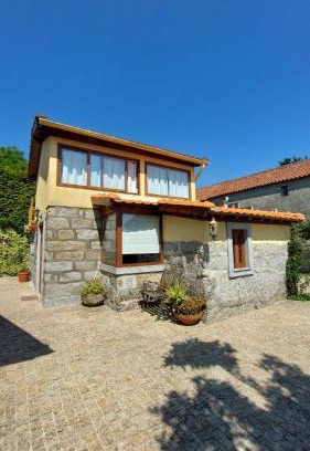 Guimaraes Casa | Alpendre