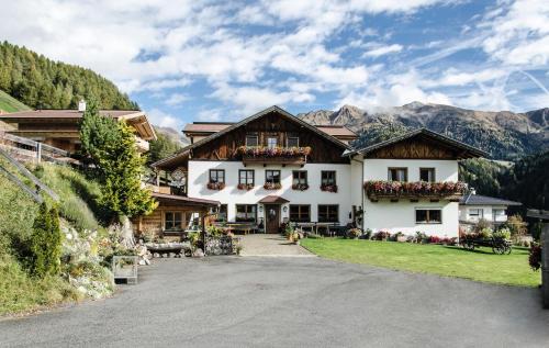 Navis Casa | Alpengasthof Eppensteiner