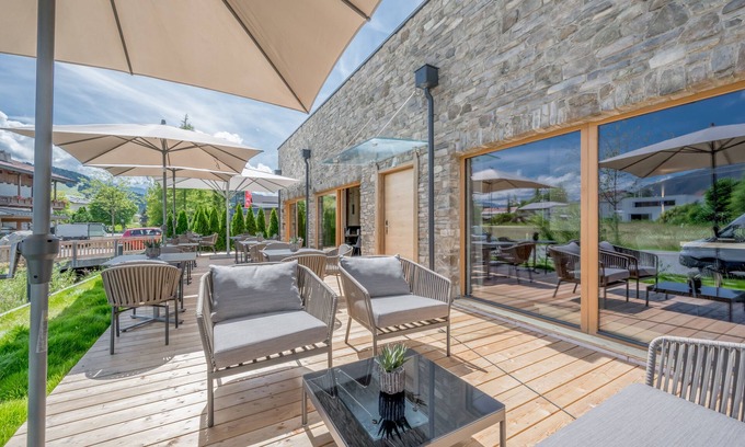 Seefeld in Tirol Hotel | AlpenParks Chalet & Apartment Alpina Seefeld