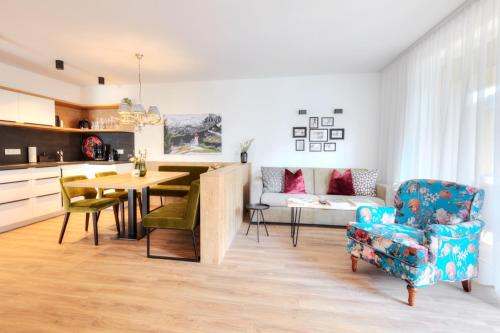 Damuels Apartamento | Alpenstolz Damüls Haus 4 - Stilvoll urlauben in den Bergen