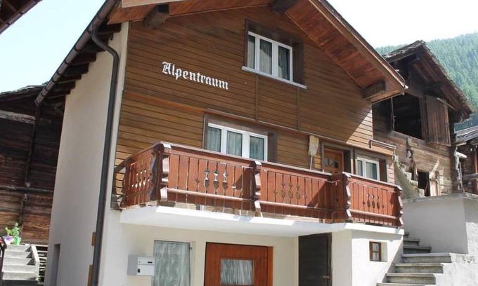 Saas-Balen Apartamento | Alpentraum by Interhome