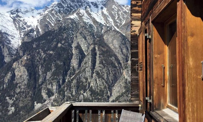 Gasenried Apartamento | Alpia 26 - 2 room apartment in a traditional Valais house