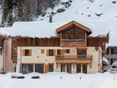 Champagny-en-Vanoise Chalet De Esquí | Alpine Chalet with Spa and pets