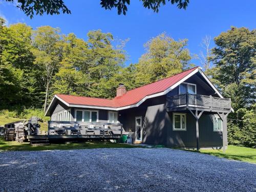 Killington Casa | Alpine Chalet Grill, Fire pit, Pool, Gym, CornHole