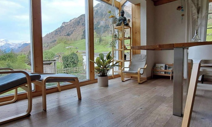 Schwanden Casa | Alpine Chalet with Mountain Views & Tranquillity