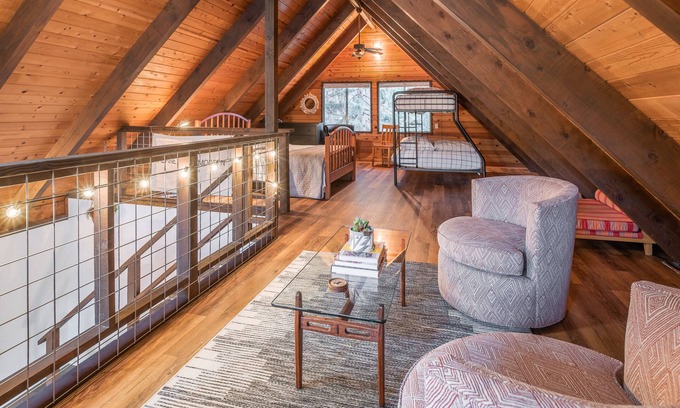 Glencoe Cabina | Alpine Modern-Summer Lake Access!