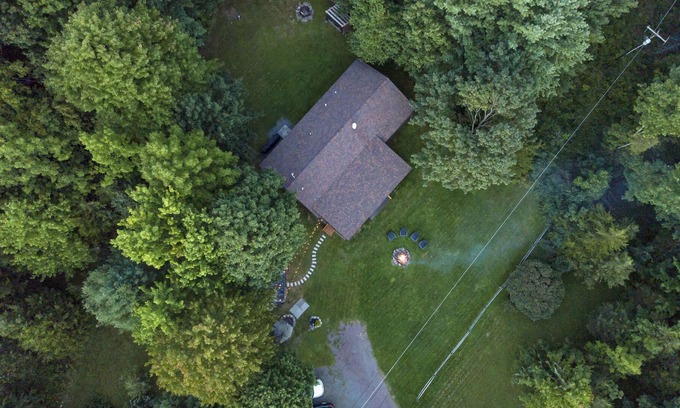 Prattsville Cabina | Alpine Ridge House- Modern Catskills Home by Ski Slopes