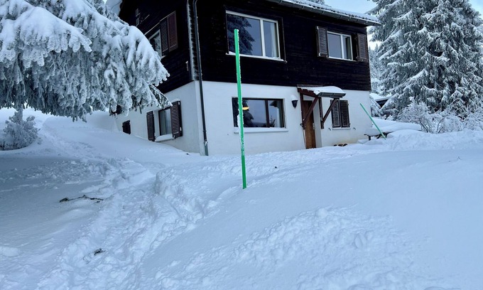 Malix Apartamento | Alpine ski chalet at 1600 m above sea level