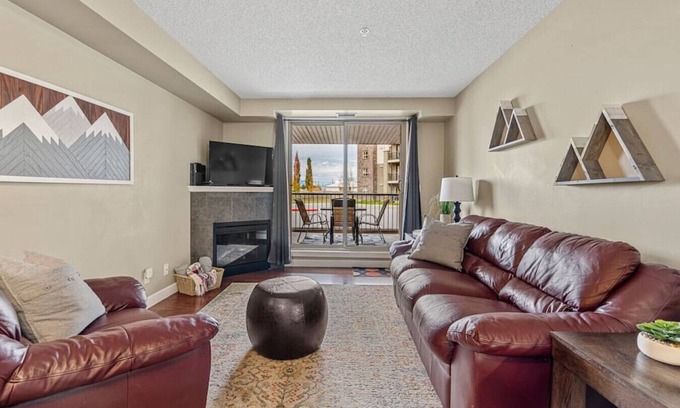East Kootenay Apartamento | Alpine Suite | Ground Floor | Central | Pool | Hot Tub