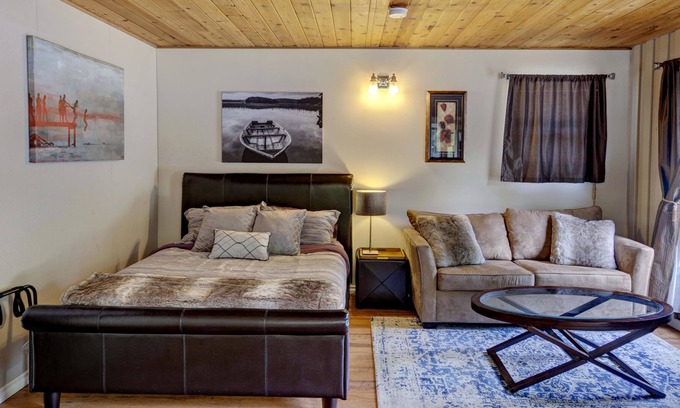 Swansea Point Casa | Alpine Village Resort