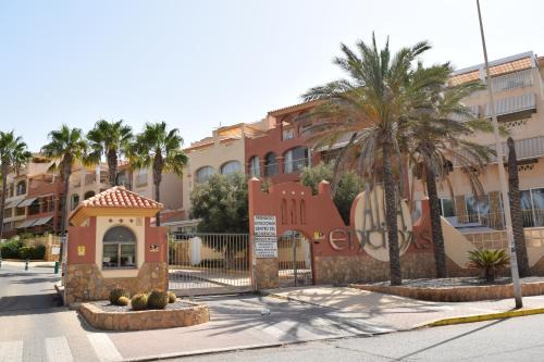 Almerimar Apartamento | Alta Entinas Almerimar .Modern apartment close to beach, beautiful pool.