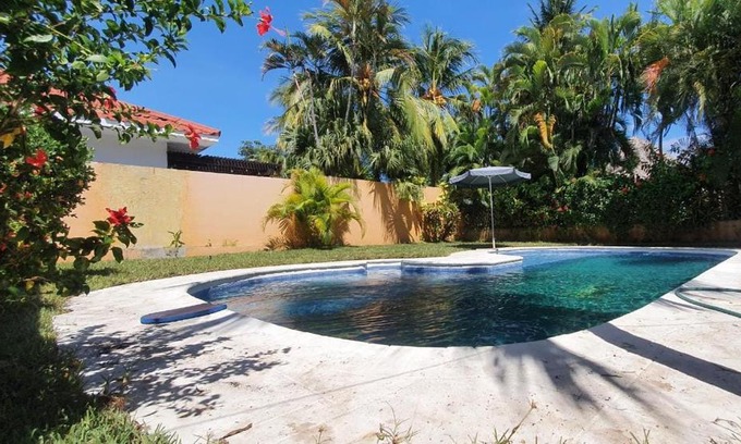Puerto San Jose Chalet De Esquí | Alta Mar Puerto San José