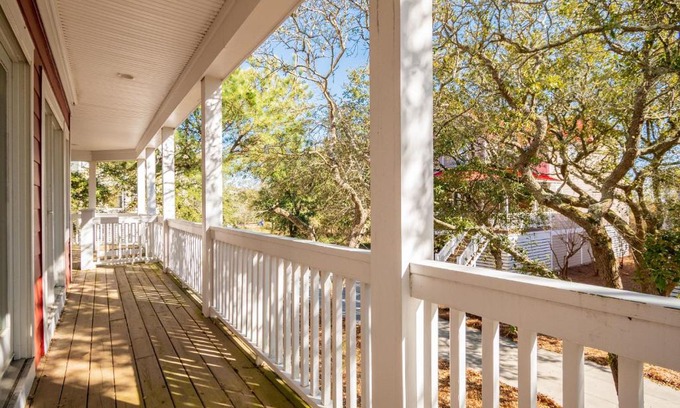 Yaupon Beach Casa | Alta Mira by Oak Island Accommodations