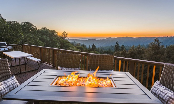 Forest Meadows Casa | Alta Vista - Luxury Murphys Home