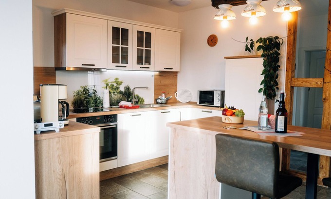 Schweina Apartamento | "Altensteinblick" vacation apartment with a fantastic view