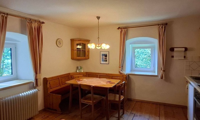 Notsch im Gailtal Cabina | Altes Forsthaus - Apartment No. 7 - Wasserleonburg Castle