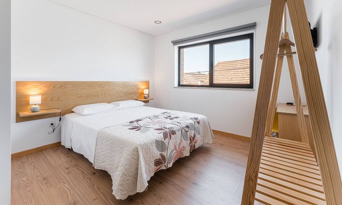 Mangualde Apartamento | ALTIDO Adorable unit w/ Gym & Communal pool