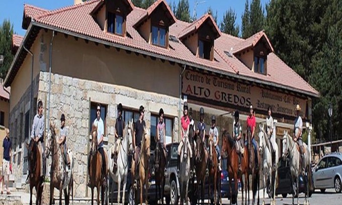 Hoyos del Espino Hotel | ALTO GREDOS HOTEL