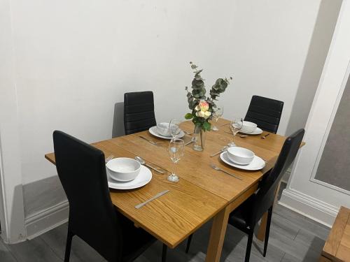 Bardsley Casa | Alton House