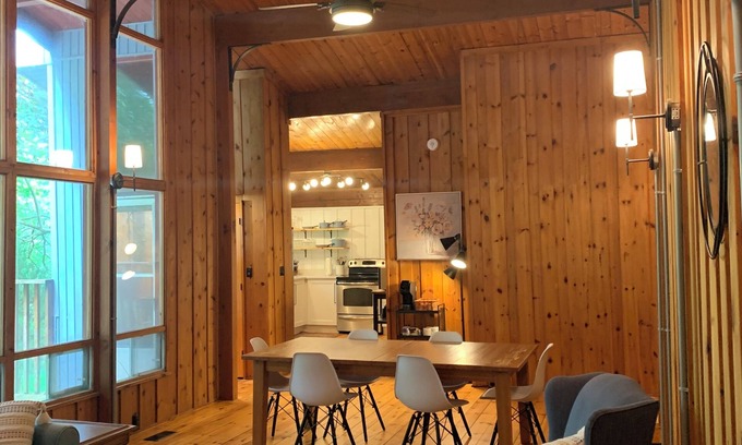 Alton Cabaña | Alton Riverside Cottage Retreat - 2 mins from Alton Mill, Millcroft, Osprey Golf
