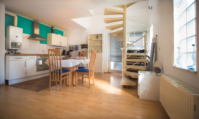 Dusseldorf Old Town Apartamento | Altstadt Apartment Charly