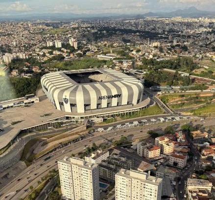 Belo Horizonte Casa | Alugo Quarto Para Mulheres ou Casais - a 500 mt da arena MRV e próx ao Expominas